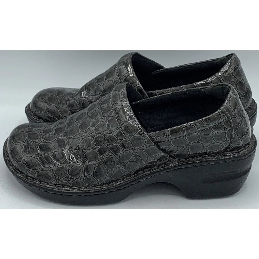 BOC Womens Sz 7.5 Peggy Clogs Gray Crocodile C45728 Slip On Wedge Heels‎